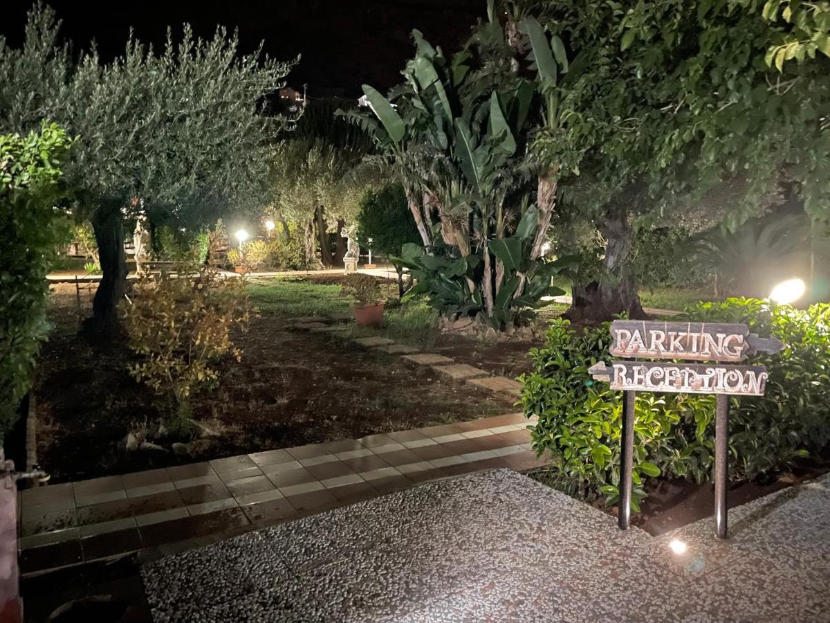 Grotta Dei Puntali B&B Carini Exterior foto